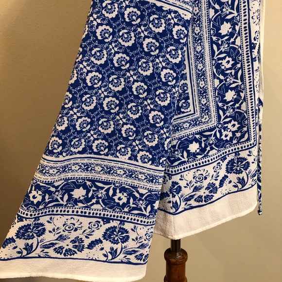 Blu Pepper Blue & White Boho Floral Print Top - Picture 13 of 16